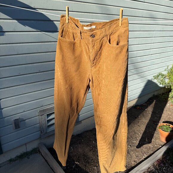 Levi's Women's Mid Rise '94 Baggy Corduroy Pants - Picture 2 of 5